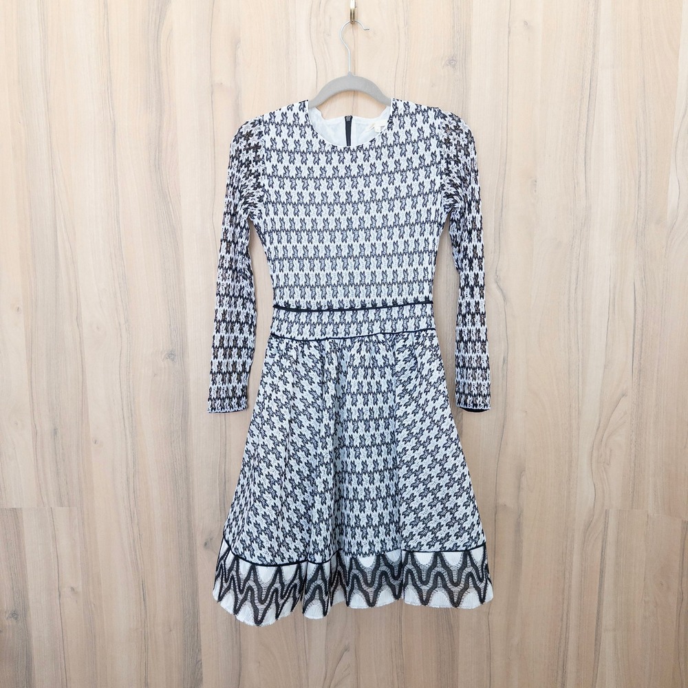 Maje Royan Embroidered Lace Mini Dress Sz 1 Black White Fit‎ Flare Parisian Chic